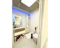 Jälleenmyynti - Kerrostaloasunto - Torrevieja - Los Balcones